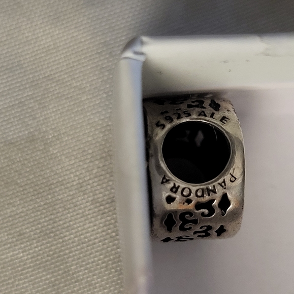 Disney " you fill my world with wonder" charm. Magic carpet ride. Silver - Picture 3 of 5